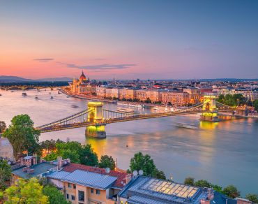 Book flights to Budapest at the best fares