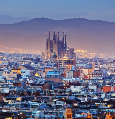 Get flight booking deals to Barcelona with instant access