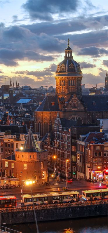 Amsterdam flight tickets available for instant confirmation